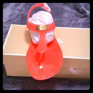 Michael Kors - plate jelly sandals